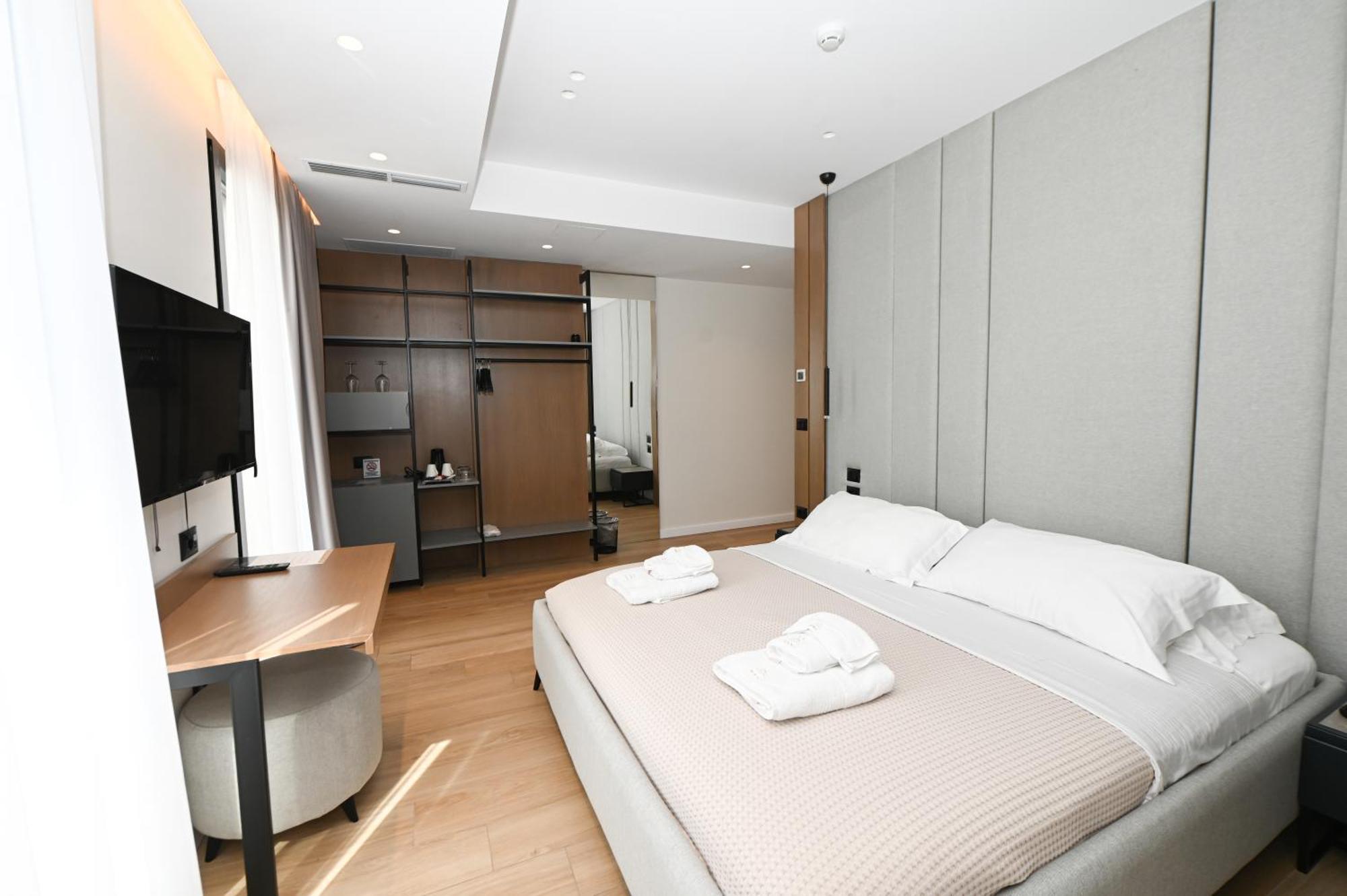 La Onda Hotel Durrës Zewnętrze zdjęcie